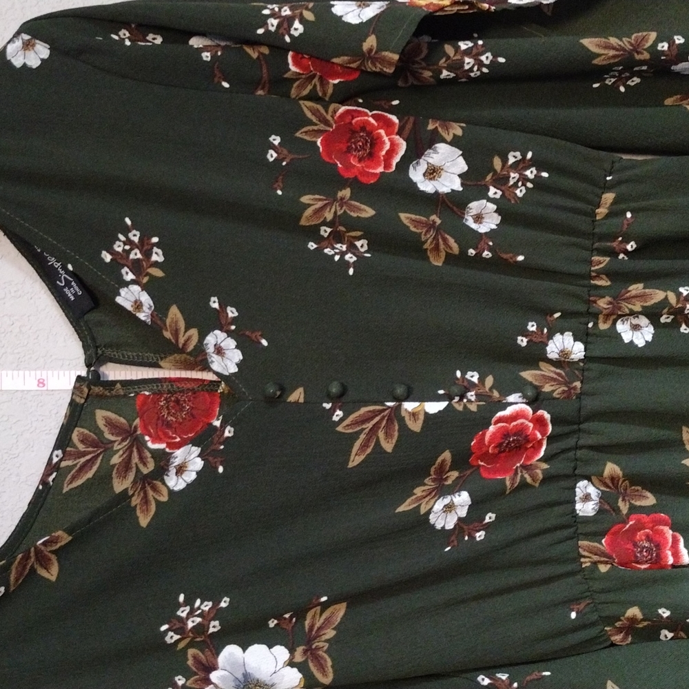 SIMPLEE FLORAL DRESS - Picture 4 of 11